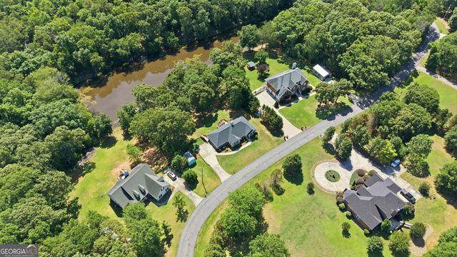 171 Winding Way, Hartwell, GA 30643