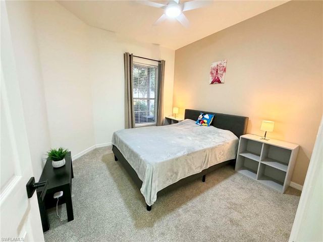 9052 Leatherwood LOOP, Lehigh Acres, FL 33936
