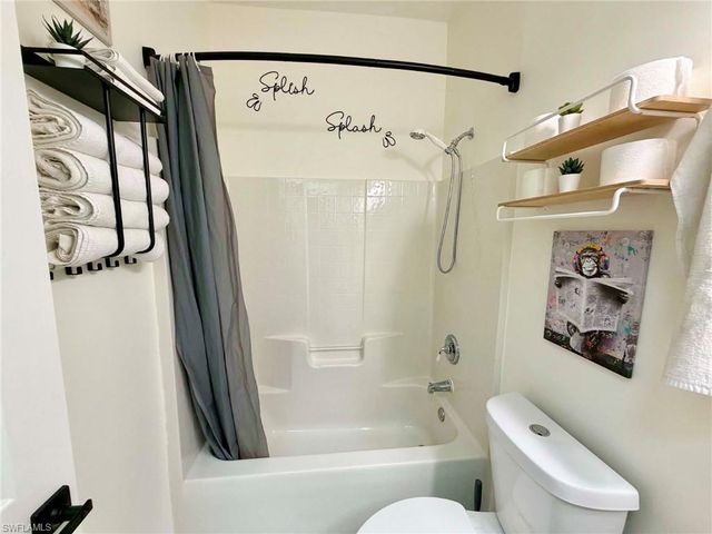 9052 Leatherwood LOOP, Lehigh Acres, FL 33936