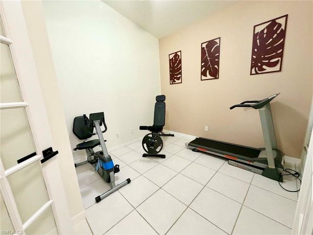 9052 Leatherwood LOOP, Lehigh Acres, FL 33936