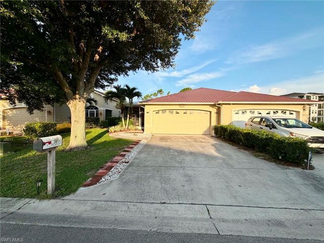 9052 Leatherwood LOOP, Lehigh Acres, FL 33936