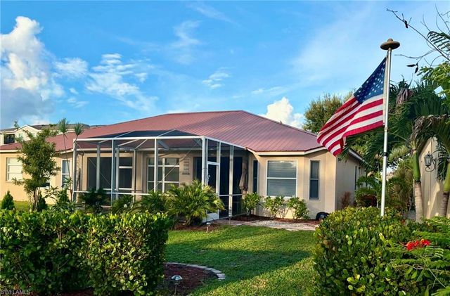 9052 Leatherwood LOOP, Lehigh Acres, FL 33936