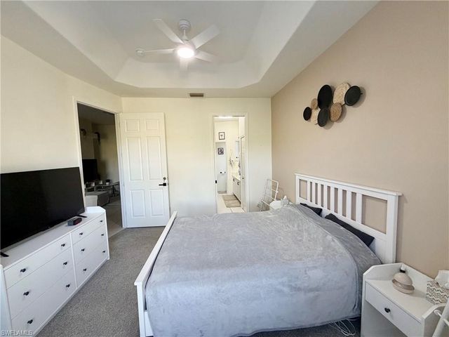 9052 Leatherwood LOOP, Lehigh Acres, FL 33936