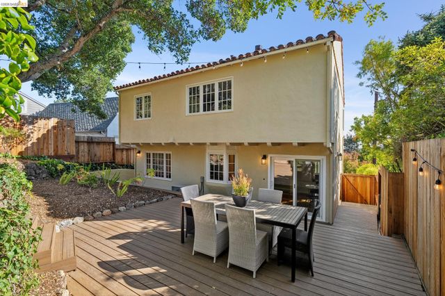 2000 Clemens Rd, Oakland, CA 94602