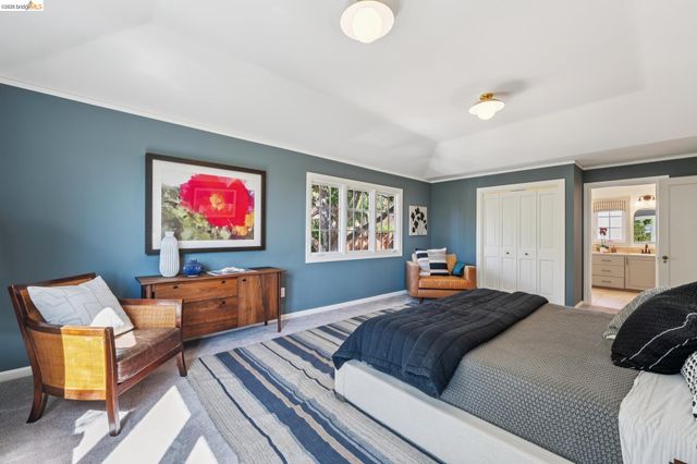2000 Clemens Rd, Oakland, CA 94602
