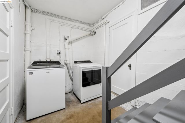 2000 Clemens Rd, Oakland, CA 94602