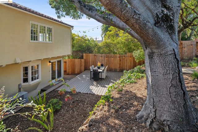 2000 Clemens Rd, Oakland, CA 94602