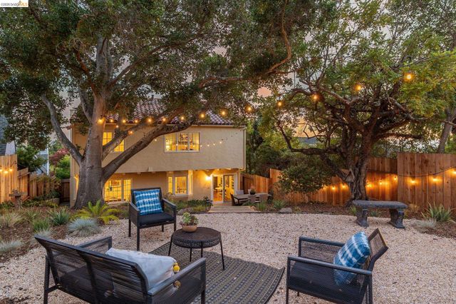 2000 Clemens Rd, Oakland, CA 94602