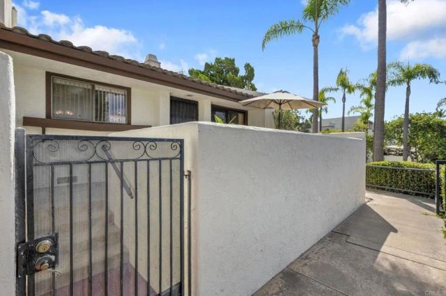 6740 Caminito Del Greco, San Diego, CA 92120