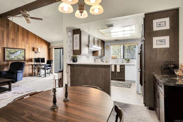 6740 Caminito Del Greco, San Diego, CA 92120