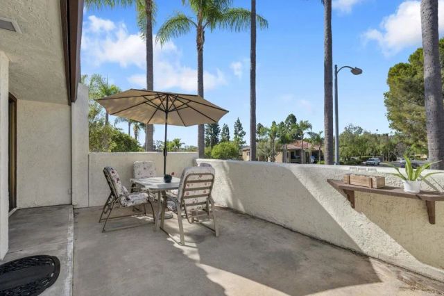 6740 Caminito Del Greco, San Diego, CA 92120