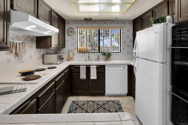 6740 Caminito Del Greco, San Diego, CA 92120