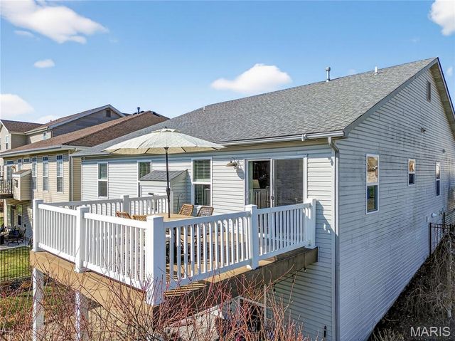 1928 Bridgecrest Crossing, St Charles, MO 63303