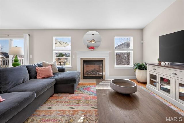 1928 Bridgecrest Crossing, St Charles, MO 63303