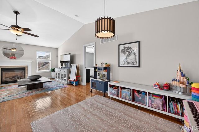 1928 Bridgecrest Crossing, St Charles, MO 63303