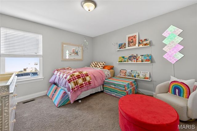 1928 Bridgecrest Crossing, St Charles, MO 63303