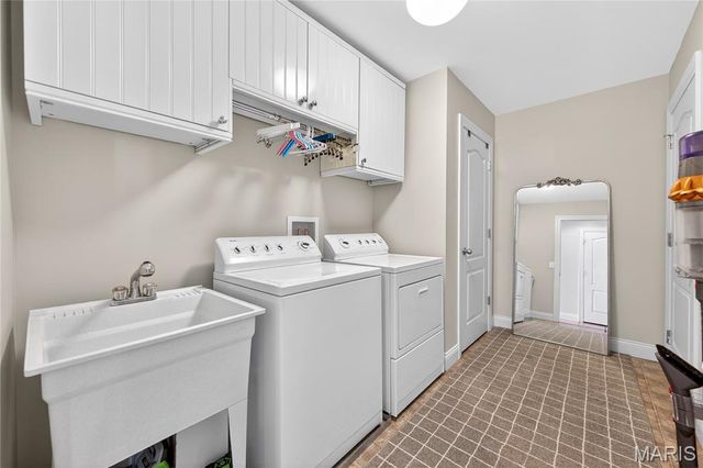 1928 Bridgecrest Crossing, St Charles, MO 63303