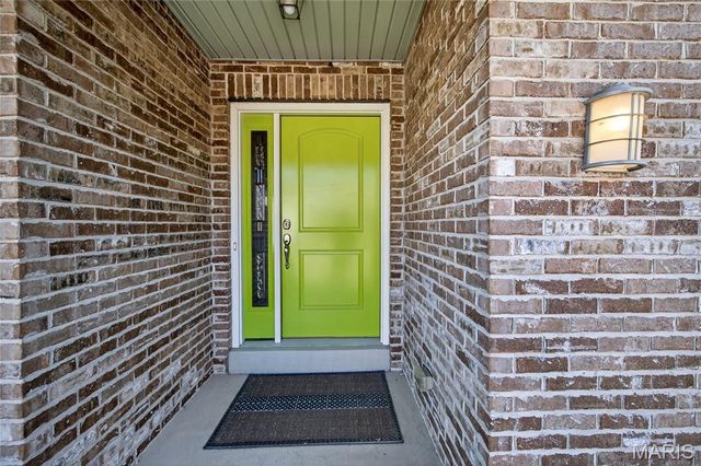 1928 Bridgecrest Crossing, St Charles, MO 63303