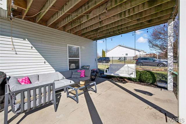 1928 Bridgecrest Crossing, St Charles, MO 63303