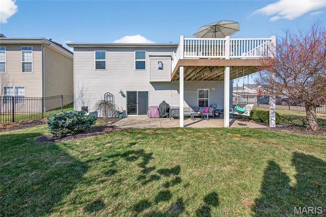 1928 Bridgecrest Crossing, St Charles, MO 63303