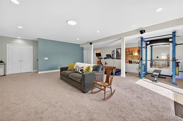 1928 Bridgecrest Crossing, St Charles, MO 63303