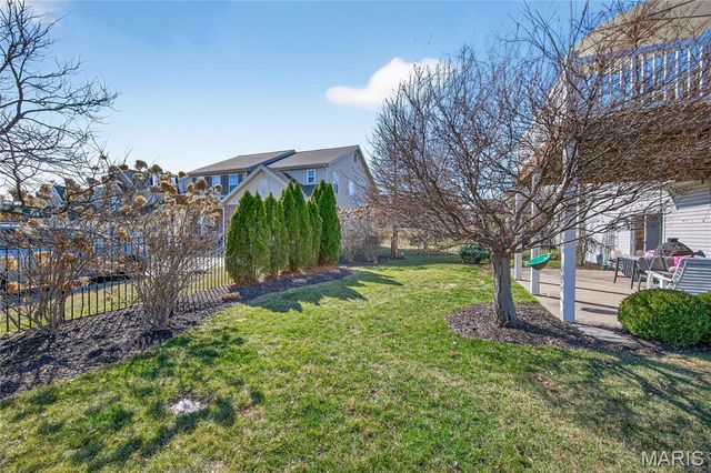 1928 Bridgecrest Crossing, St Charles, MO 63303