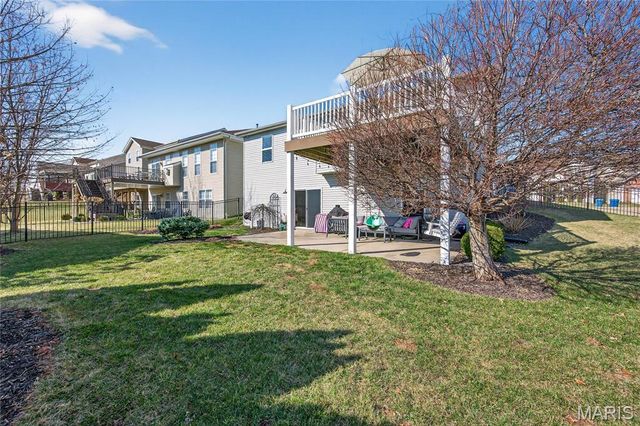 1928 Bridgecrest Crossing, St Charles, MO 63303