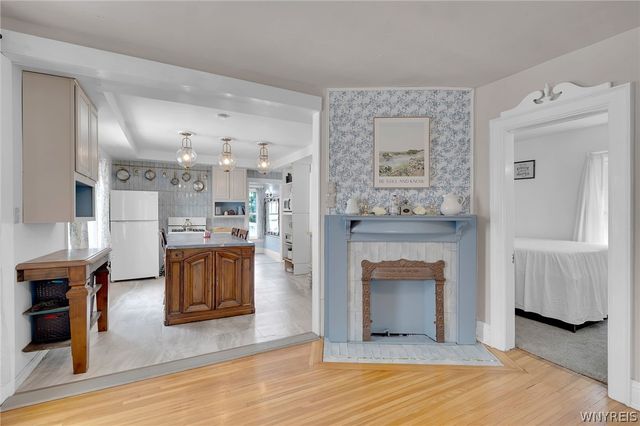 15 Seneca Pksd, Buffalo, NY 14210