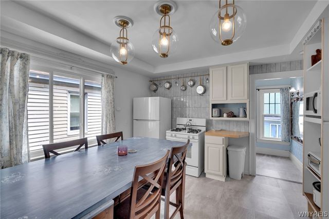 15 Seneca Pksd, Buffalo, NY 14210