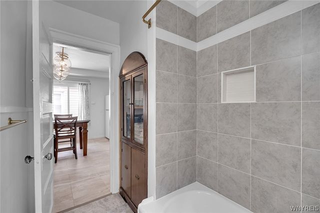 15 Seneca Pksd, Buffalo, NY 14210