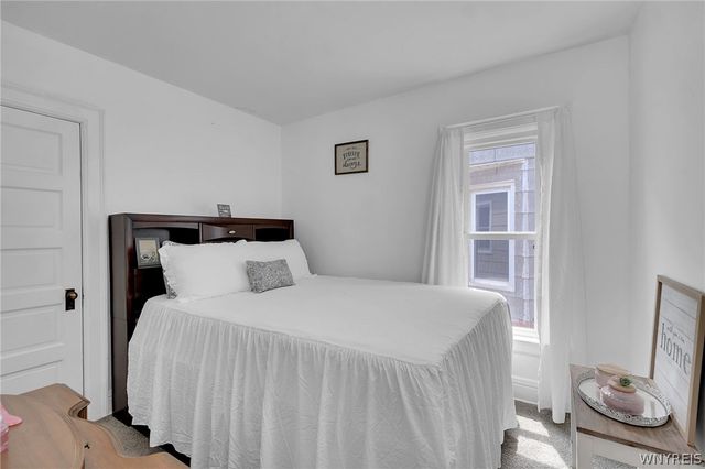 15 Seneca Pksd, Buffalo, NY 14210