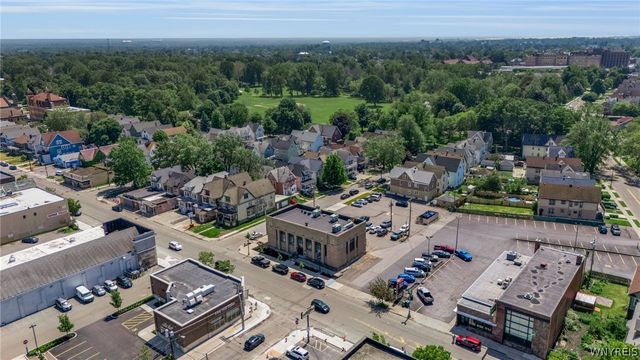 15 Seneca Pksd, Buffalo, NY 14210