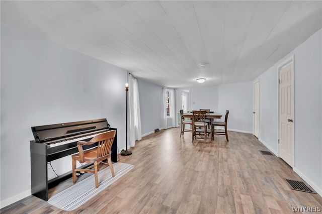 15 Seneca Pksd, Buffalo, NY 14210