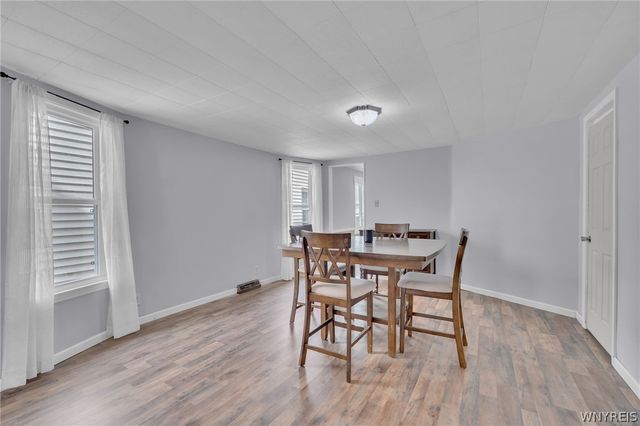 15 Seneca Pksd, Buffalo, NY 14210