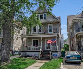 15 Seneca Pksd, Buffalo, NY 14210