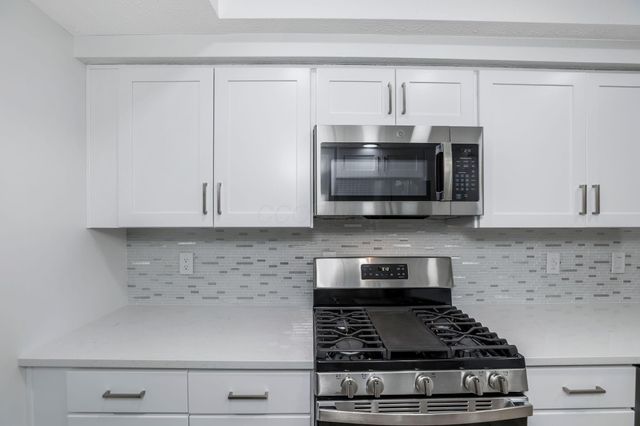 3820 Falls Circle Drive, Hilliard, OH 43026