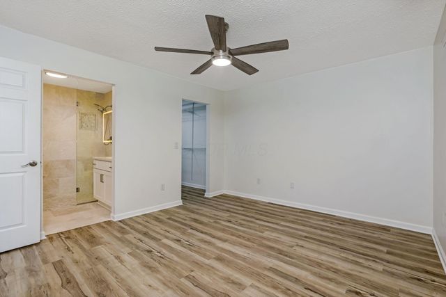 3820 Falls Circle Drive, Hilliard, OH 43026