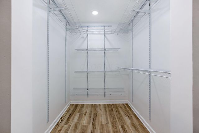 3820 Falls Circle Drive, Hilliard, OH 43026