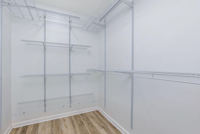 3820 Falls Circle Drive, Hilliard, OH 43026