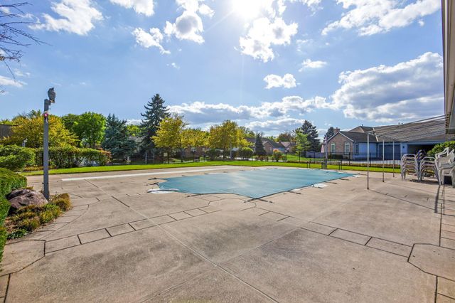 3820 Falls Circle Drive, Hilliard, OH 43026