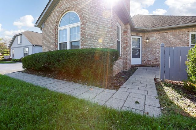 3820 Falls Circle Drive, Hilliard, OH 43026