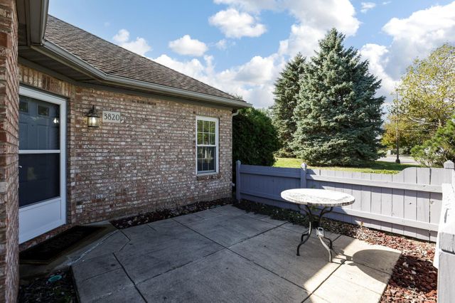 3820 Falls Circle Drive, Hilliard, OH 43026