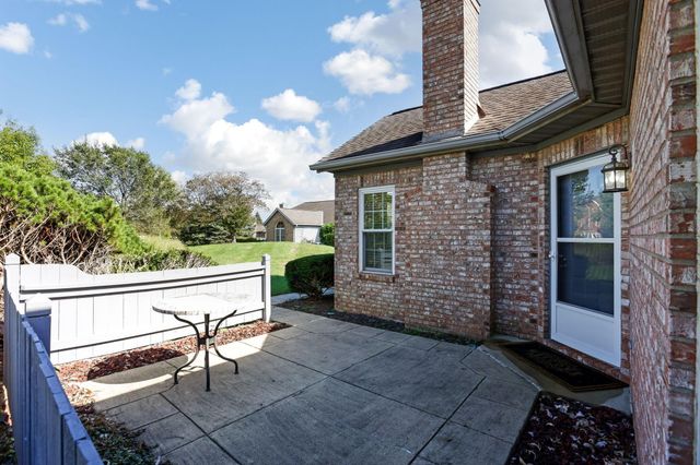 3820 Falls Circle Drive, Hilliard, OH 43026