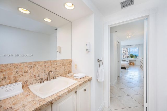 201 Crandon Blvd 505, Key Biscayne, FL 33149