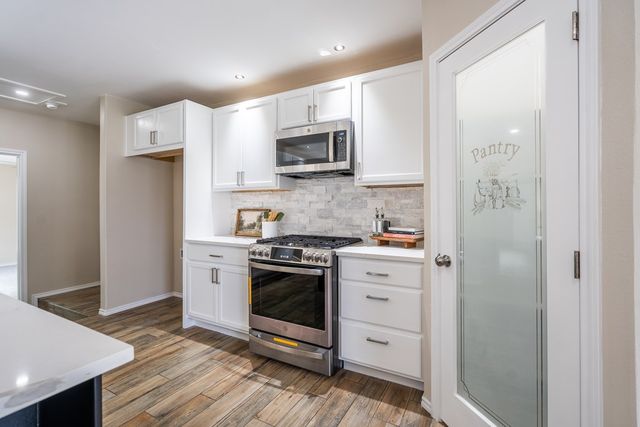 803 Sinclair Ave, Midland, TX 79705