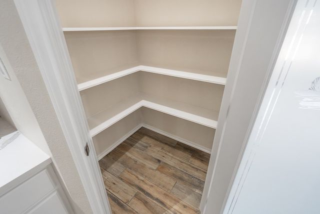 803 Sinclair Ave, Midland, TX 79705