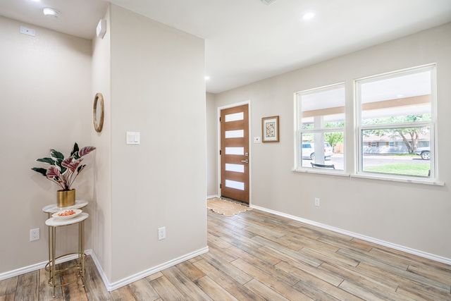 803 Sinclair Ave, Midland, TX 79705