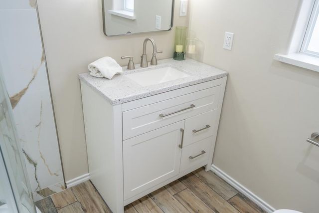 803 Sinclair Ave, Midland, TX 79705