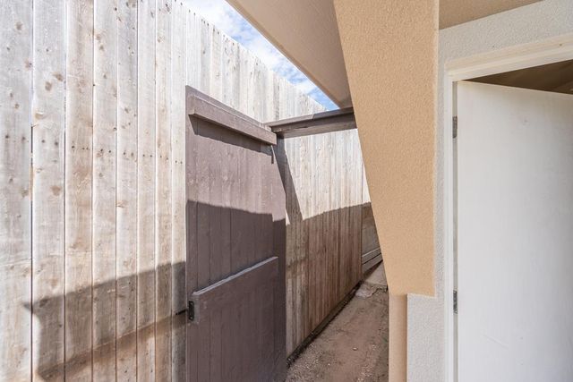 803 Sinclair Ave, Midland, TX 79705