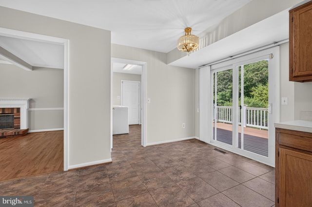 811 CHATSWORTH DR, Accokeek, MD 20607